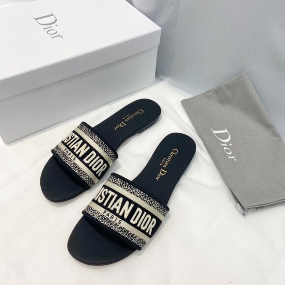 Christian Dior Black Over the Knee Boots - Picture 3 of 8